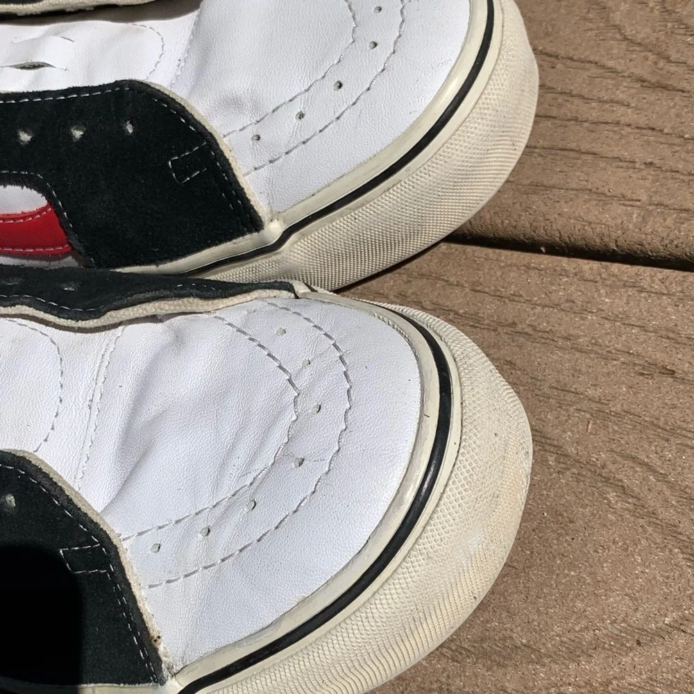 Vans Men's Black and Red Sneakers - Picture 4 of 5